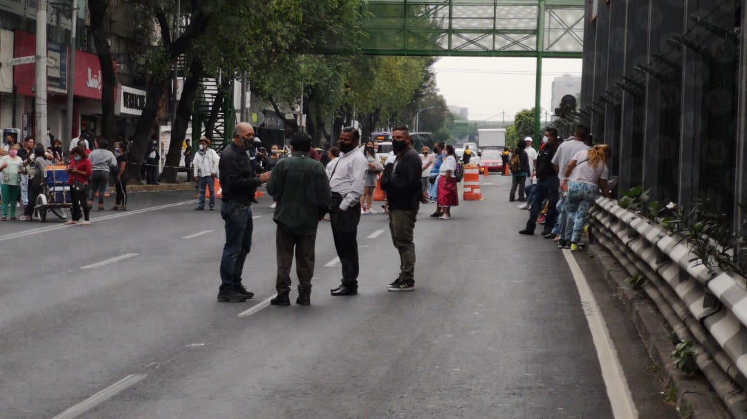 Las personas acusan que les fue retirada su mercancía | Jorge Becerril