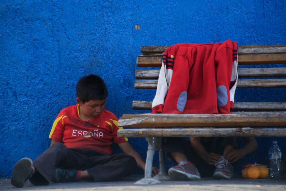 Seis de cada diez menores vive con carencias en Puebla. (Andrés Lobato)