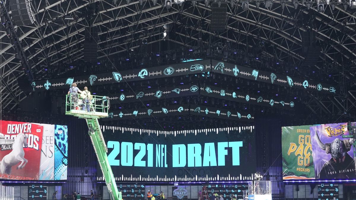 NFL Draft (Eapecial)