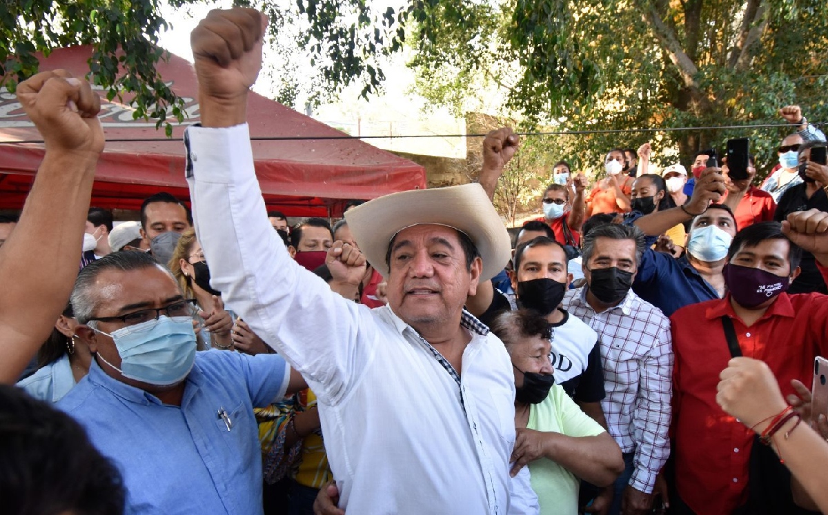 Ayer, el Tribunal Electoral ratificó la decisión del INE de retirarle la candidatura al guerrerense. (Cuartoscuro)
