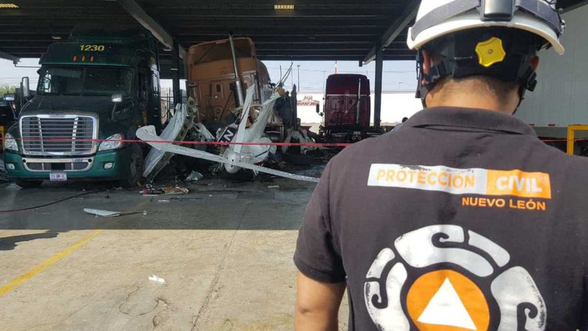 Cae avioneta en NL; PC reporta al menos cuatro personas muertas