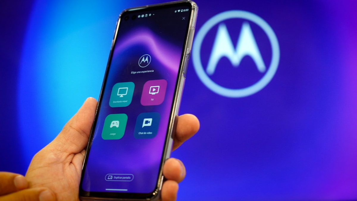 Probamos el Moto g100, un teléfono con 'escritorio móvil'