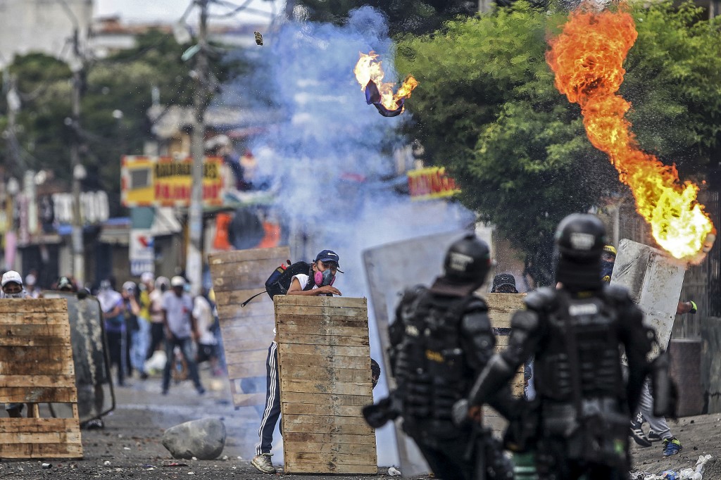 Colombia. Militarizan Cali ante protestar contra reforma tributaria. (AFP)