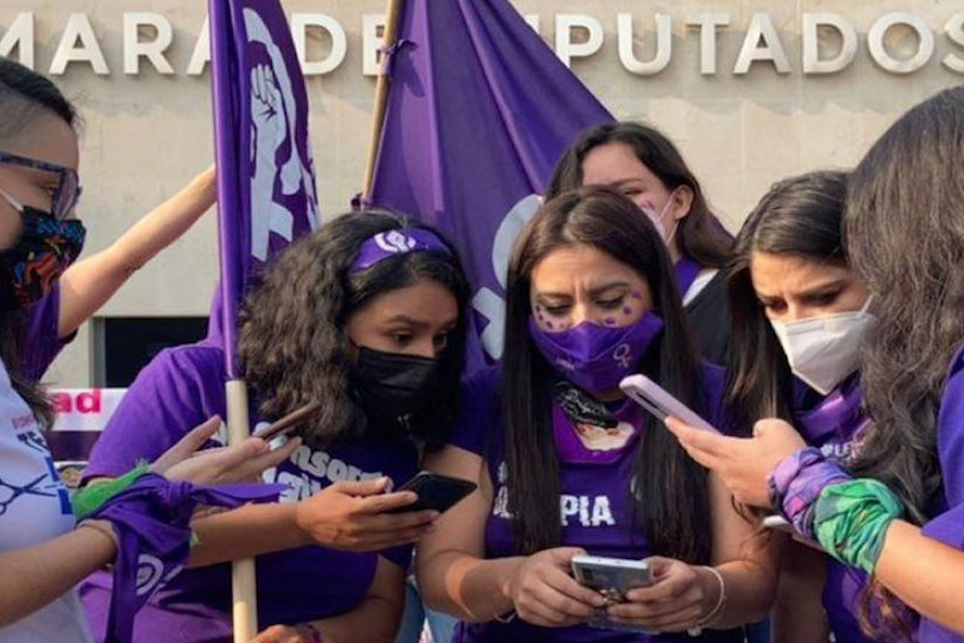 Diputados aprueban en lo general Ley Olimpia; hasta 6 años de cárcel