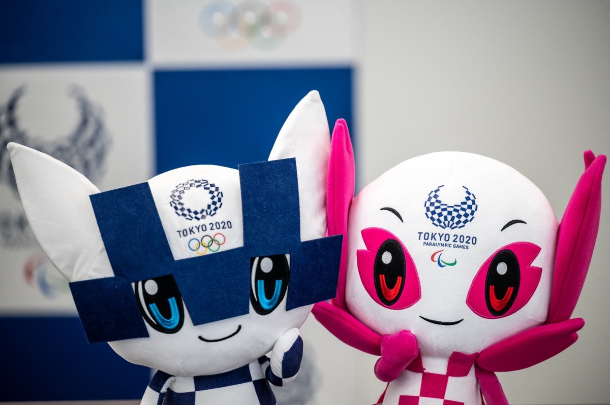 Mascotas de los Juegos Olímpicos de Tokio (AFP)