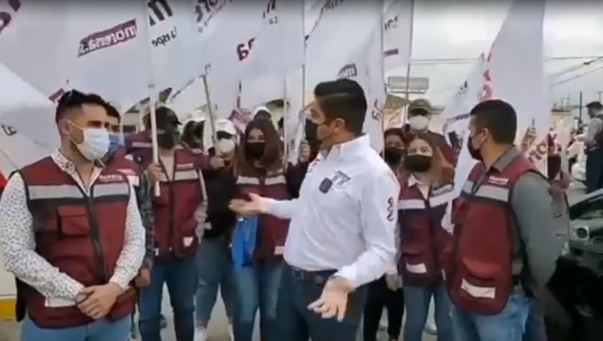 Todos sus brigadistas empezaron a imitar ladridos de perros durante la transmisión. (Said Betanzos)