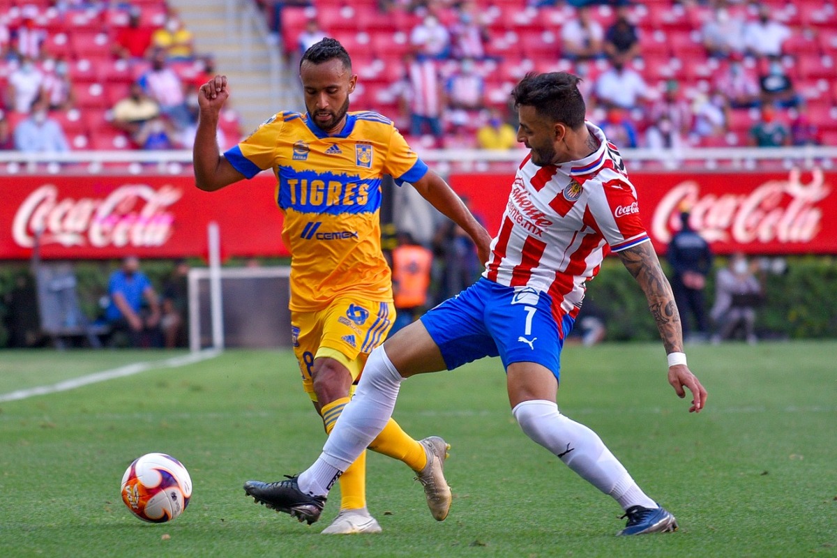 Chivas y Tigres empatan en la jornada 17 y amarran pase a repechaje del Guardianes 2021 (Imago7)