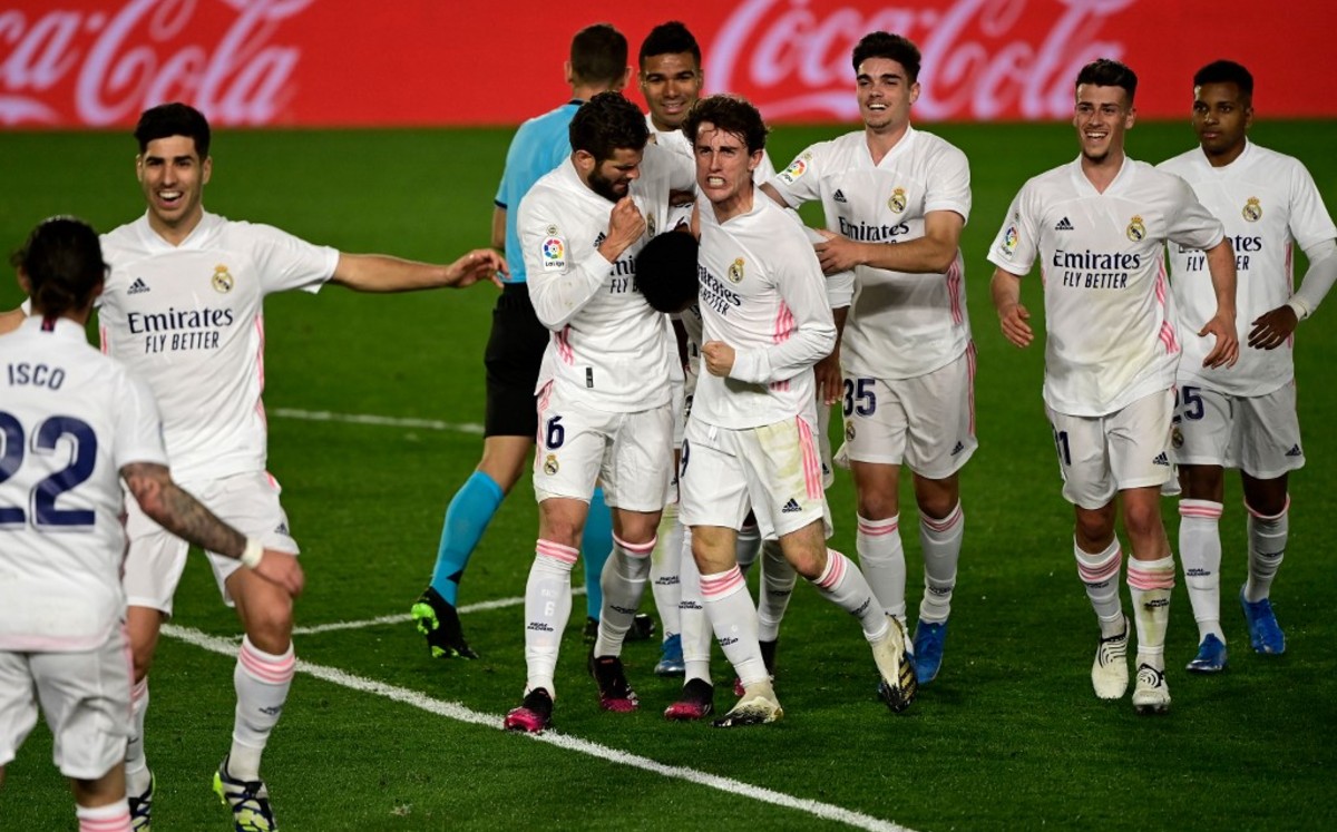 Real Madrid venció 2-0 al Osasuna (AFP)