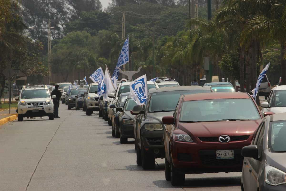 Realizan caravana de apoyo al gobernador y a candidatos panistas en Madero. (Antonio Sánchez)