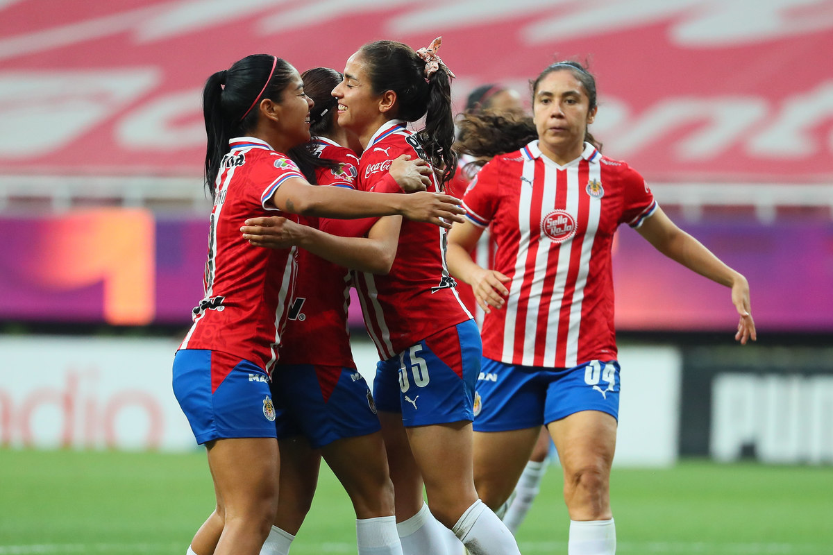 Chivas cae ante Tigres en un partidazo previo a la liguilla (Twitter  @ChivasFemenil)