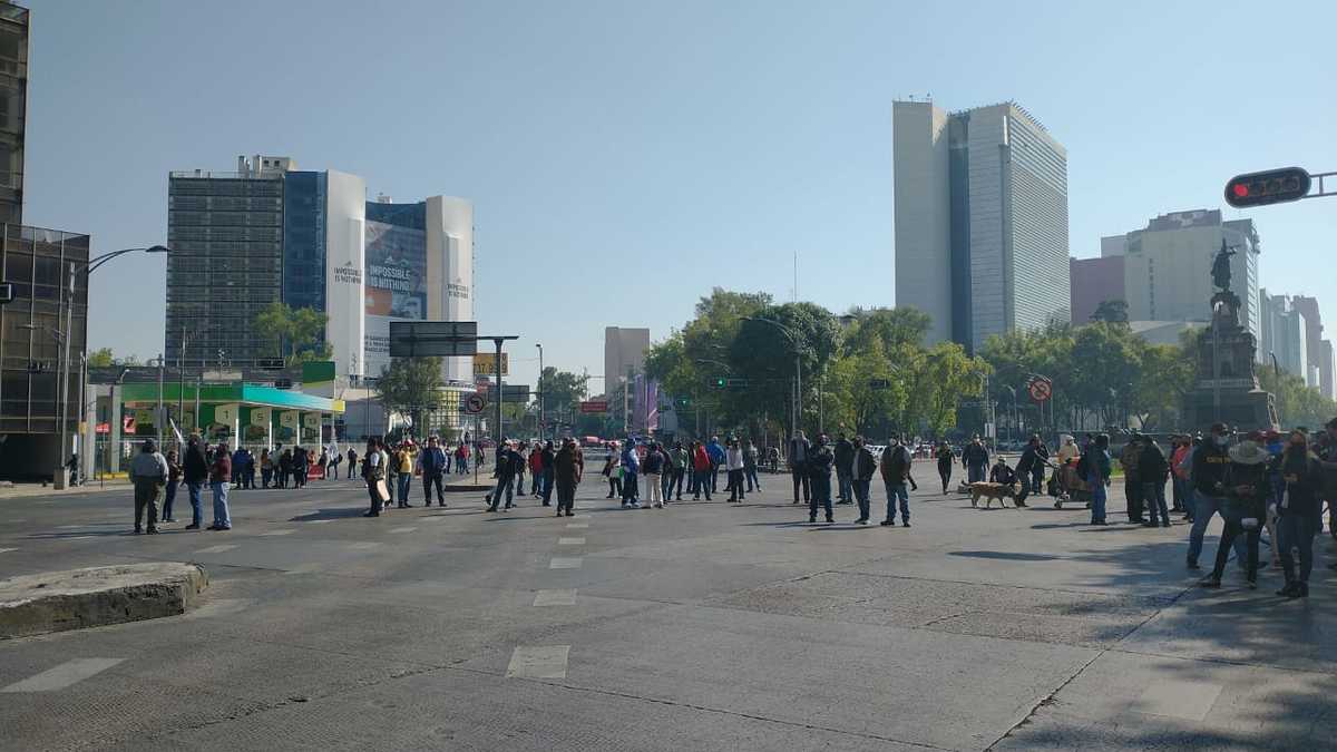 La circulación ha sido cerrada en ambos sentidos./ Carlos Tejeda