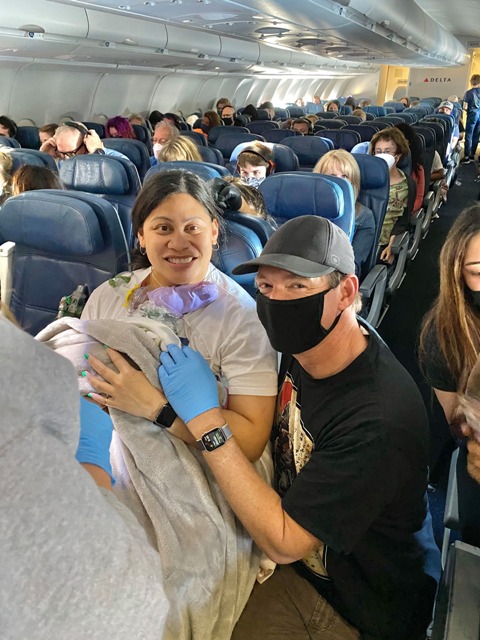 La mujer fue asistida por personal de Hawaii Pacific Pacific. /FB Hawaii Pacific Pacific