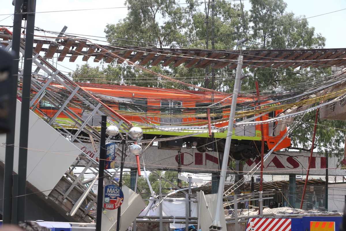 El gobierno informó que se tenía un reporte de 24 muertos tras este accidente. / Javier Ríos