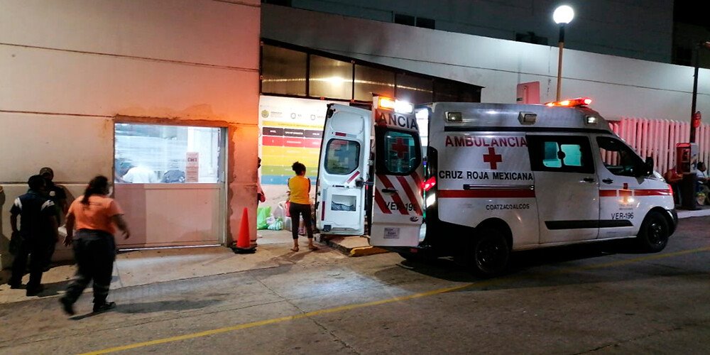 Joven migrante resbala de tren en Veracruz: le amputan los pies - Grupo Milenio