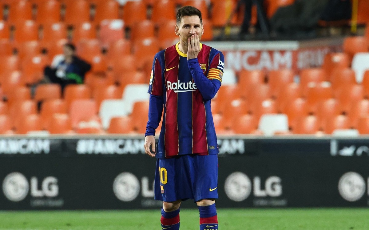 Lionel Messi, durante el partido contra Valencia (AFP)