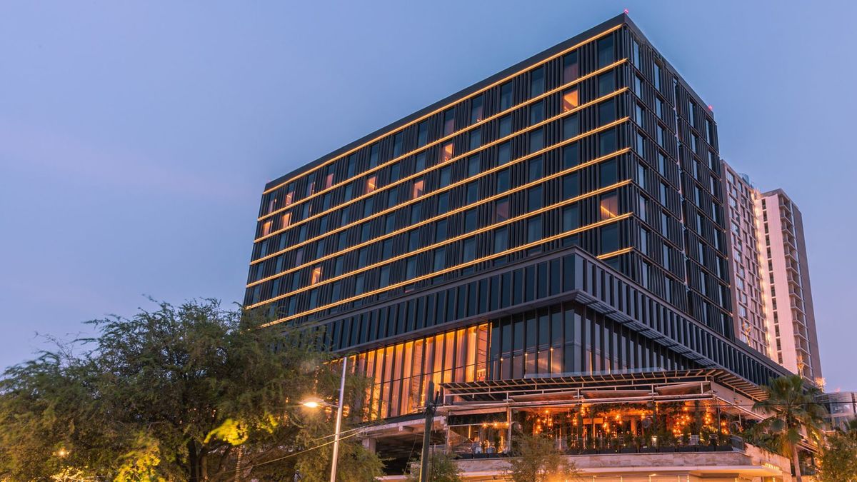 El W Marriott Monterrey Valle tuvo una inversión de mil 374 millones de pesos. | Foto: Facebook
