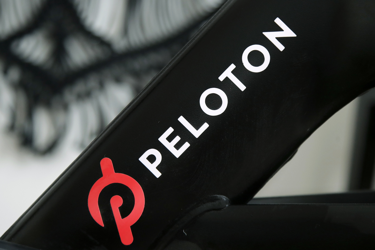 Las acciones de Peloton, con sede en Nueva York, se desplomaron más de 10%, a 86.91 dólares. (AP)