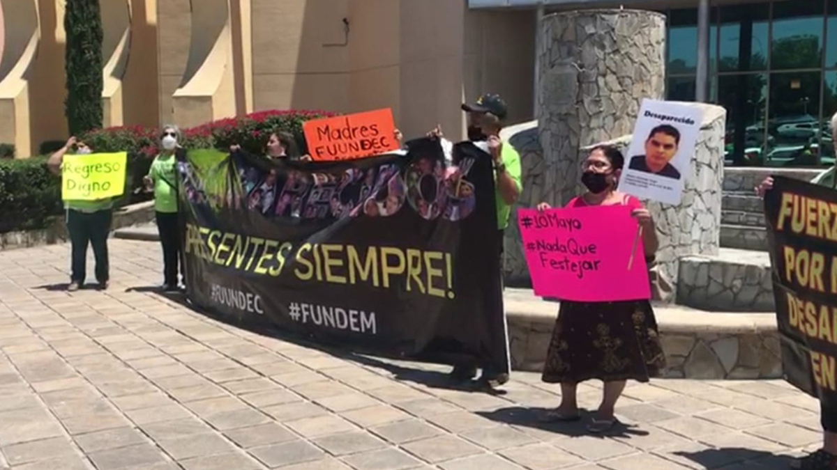 Madres de desaparecidos realizan caravana para exigir que los casos avancen en Coahuila