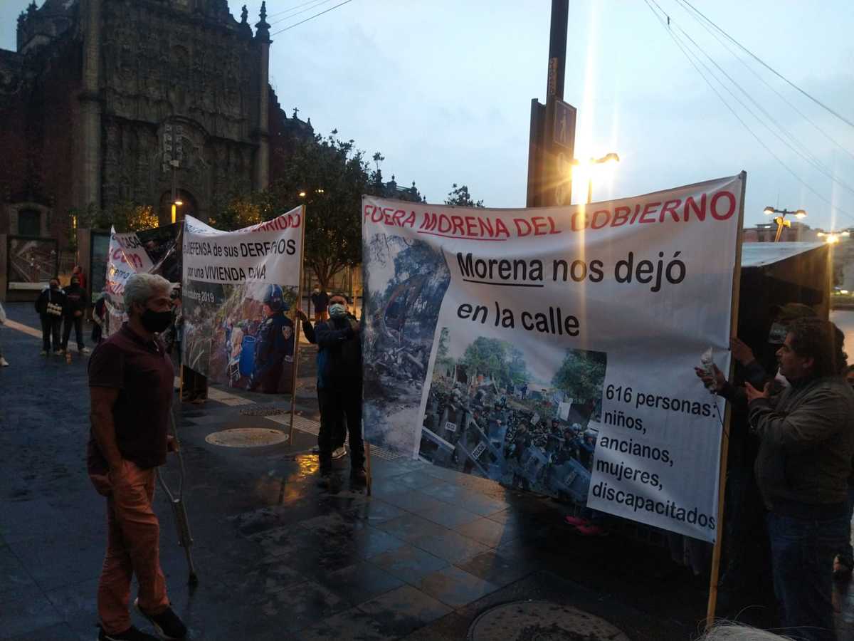 Habitantes de la Alcaldía Tlalpan protestan frete a Palacio Nacional