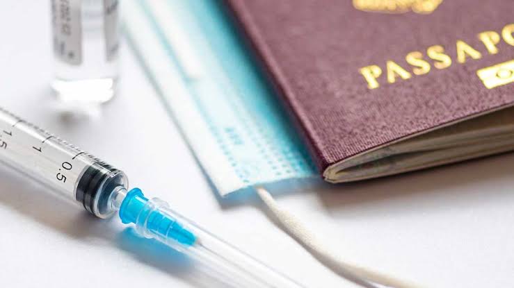 Miles de mexicanos han viajado al país del norte para vacunarse contra el covid-19.
