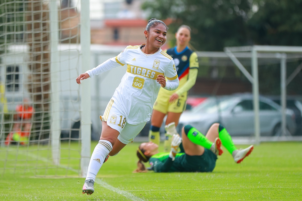 Belén Cruz abrió el marcador en el triunfo de Tigres sobre América (Imago7)