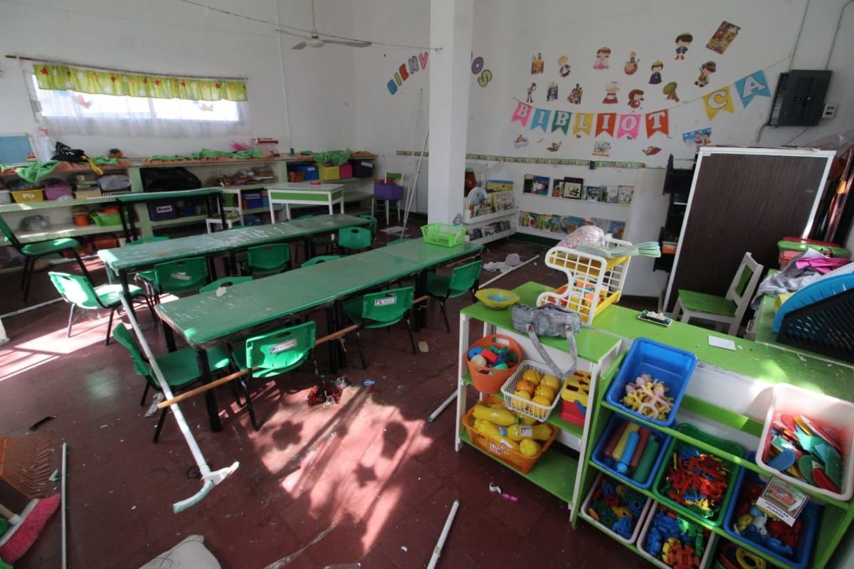 Preparan salones de clases en Veracruz. (Especial)