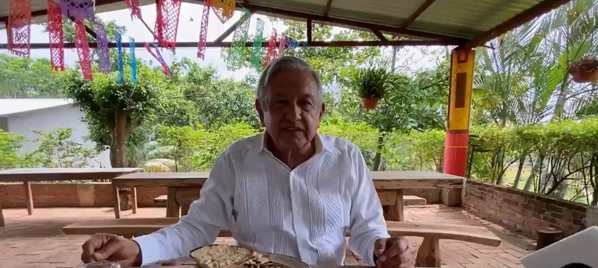 Andrés Manuel López Obrador durante su visita en Oaxaca. (Captura)