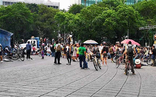 Realizan marcha en Reforma para exigir la liberación de la mariguana