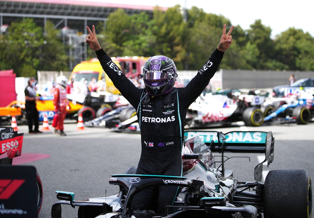 Lewis Hamilton se llevó el Gran Premio de España (Reuters)