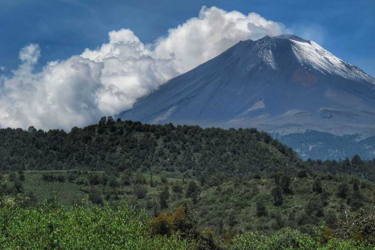 El volcán Popocatépetl aumentó su actividad sísmica | Andrés Lobato