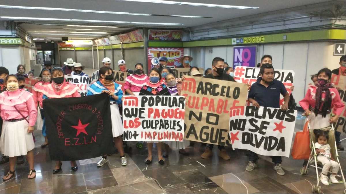 Comunidad indígena Otomí permite libre paso en la estación del Metro Zapata línea 3