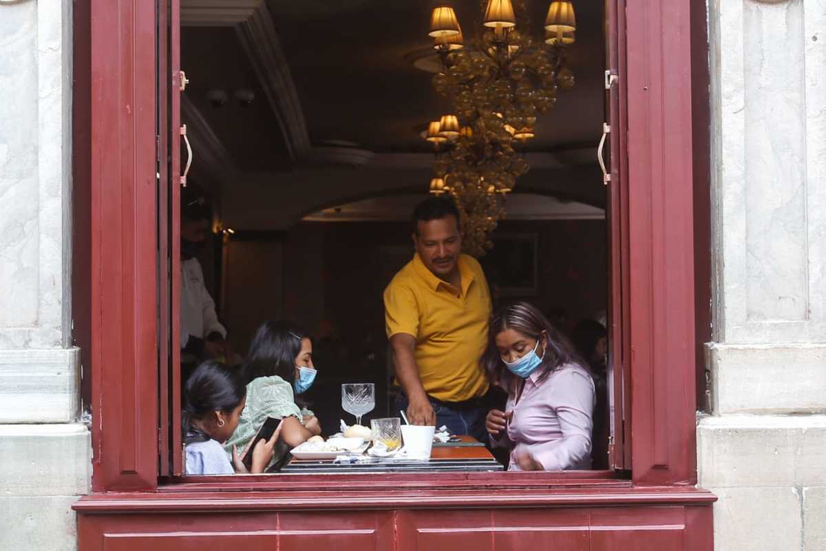 Familias se reunieron en restaurantes para celebrar este día | Araceli López