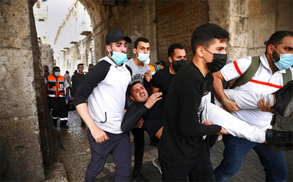 Más de 300 palestinos resultan heridos previo a marcha en Jerusalén
