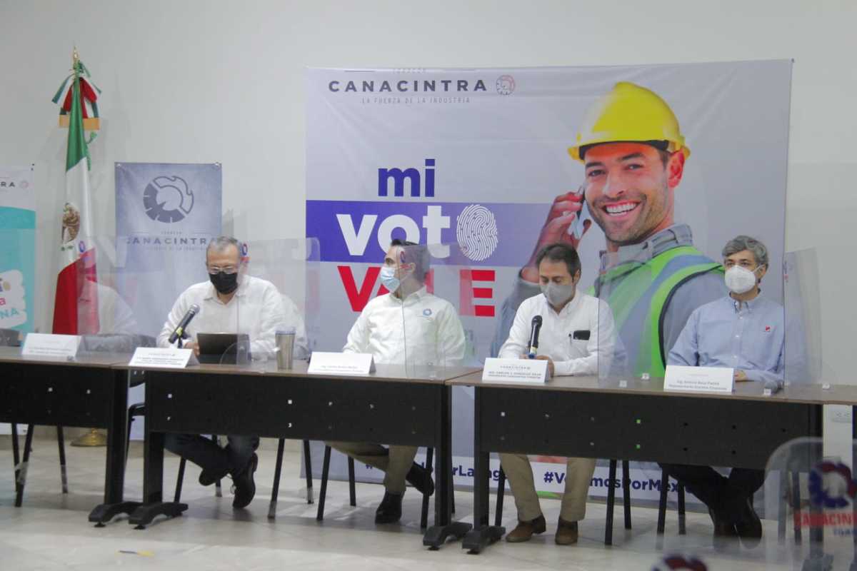 La iniciativa busca que las empresas promuevan el voto razonado entre sus empleados. (Manuel Guadarrama)