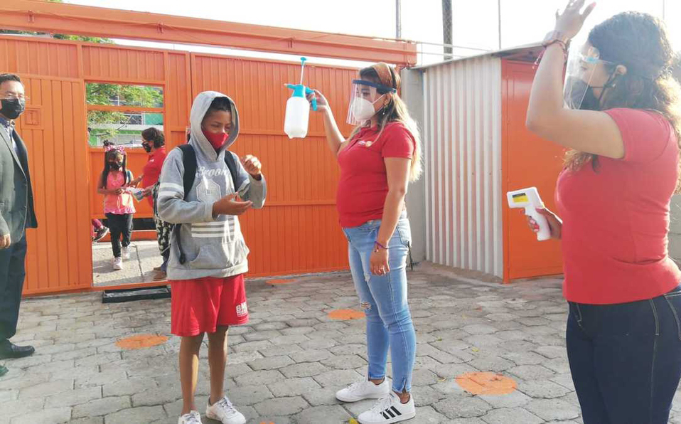 Se reincorporan a clases presenciales 6 mil alumnos en Guanajuato