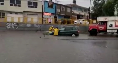 En algunos puntos el agua alcanzó más de un metro de altura.