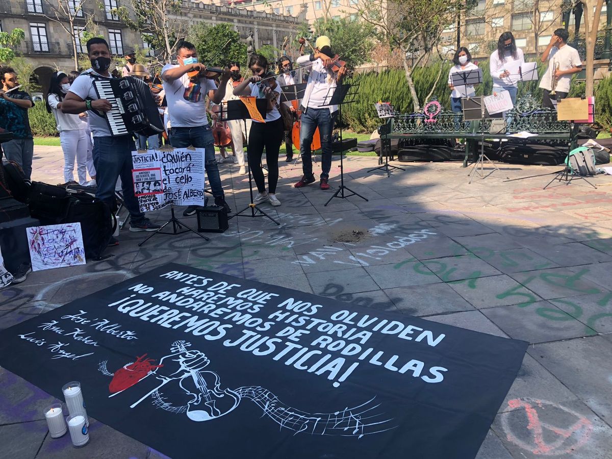 Familiares y amigos de los hermanos González nuevamente exigieron justicia. (Rosario Álvarez)