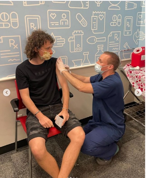 Recibió la vacuna en una farmacia de Las Vegas. (Especial)