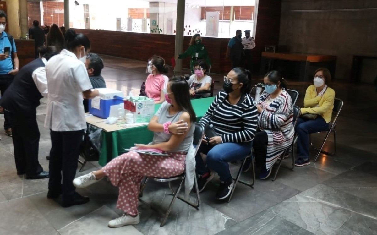 La vacunación a embarazadas inició en la alcaldía Cuauhtémoc. | Javier Ríos