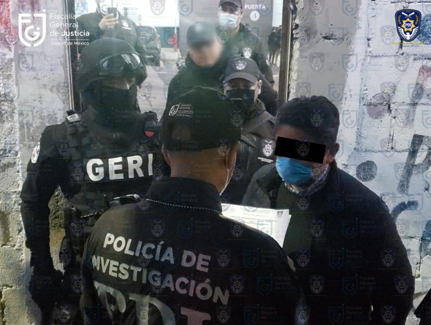 El ex funcionario fue asegurado en la colonia Caracol, alcaldía Venustiano Carranza. (Cortesía)