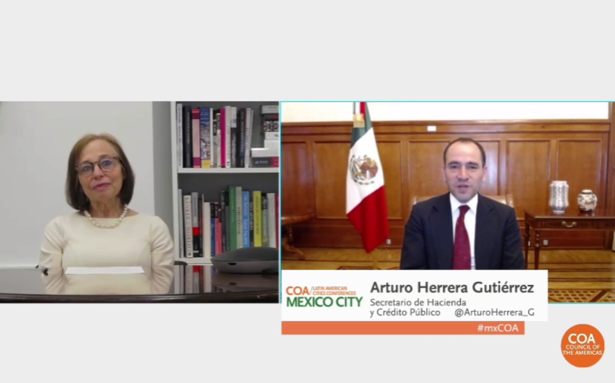 El titular de Hacienda, Arturo Herrara, partición en una conferencia virtual por parte del Council of the Americas. Foto: (Especial)