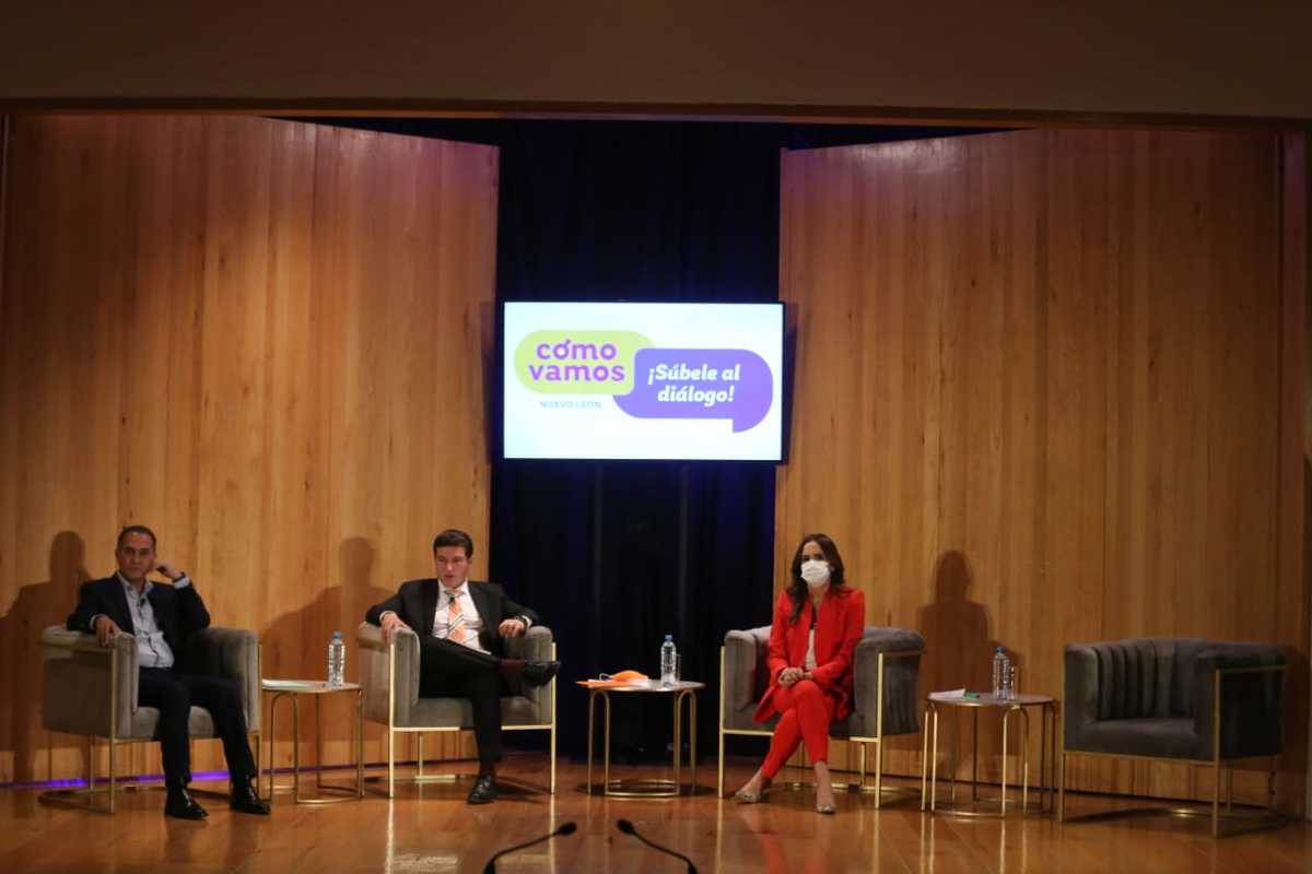 Los candidatos en el debate Cómo Vamos. Foto: Jorge López