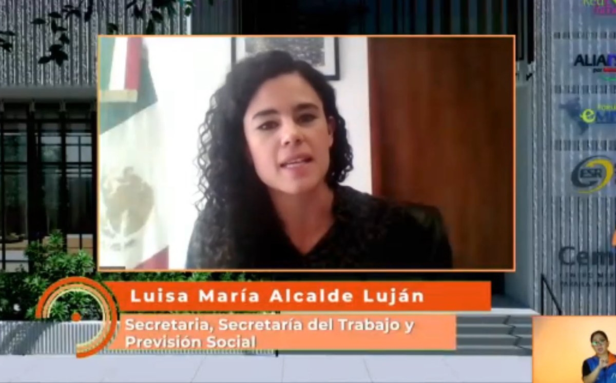 Luisa María Alcalde Luján, secretaria del Trabajo y Previsión Social, estuvo presente durante la premiación. (Especial)