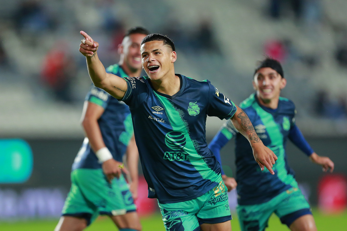 Maximiliano Araujo del Club Puebla. (Agencia Enfoque)