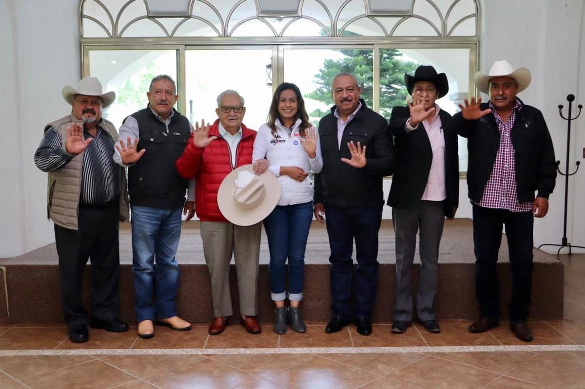 Liderazgos políticos respaldan a la candidata Irene Soto. (Especial)