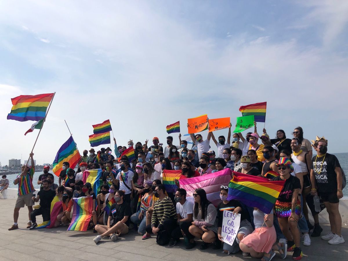 La caravana recorrió distintos municipios de Veracruz por el Día Intencional Contra la Homofobia. (Especial)