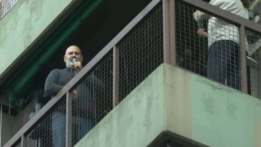 Jorge Irigoyen sorprendía a sus vecinos en el barrio de Almagro, en Buenos Aires. | Twitter