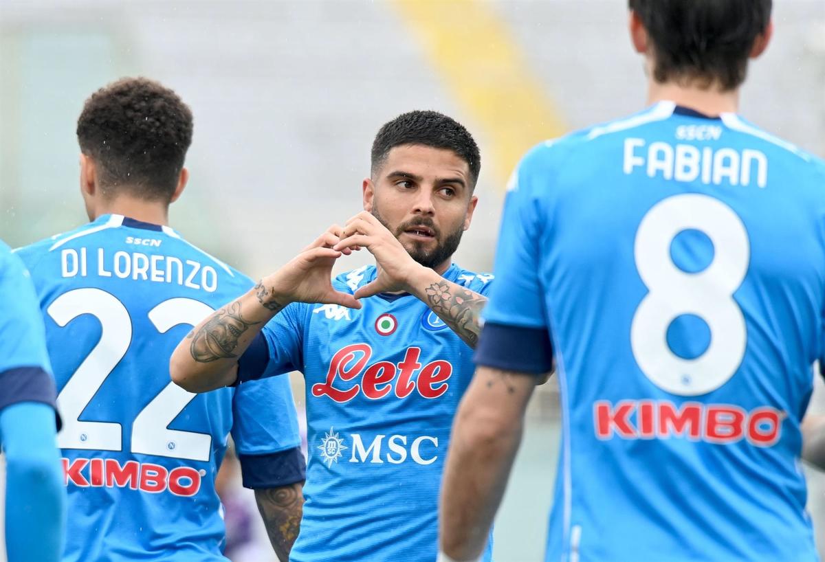 Napoli venció a la Fiorentina y está cerca de la Champions (EFE)