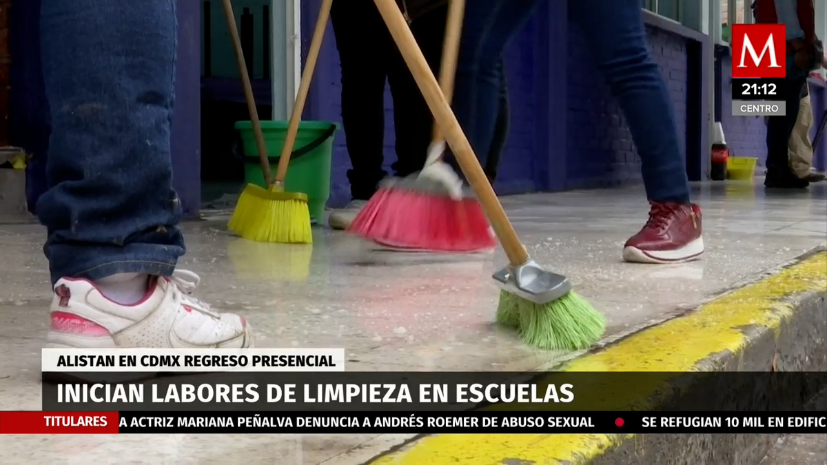 ¡Sacan los guantes y escobas! En CdMx, dan 'manita de gato' a escuelas ante regreso a clases presenciales