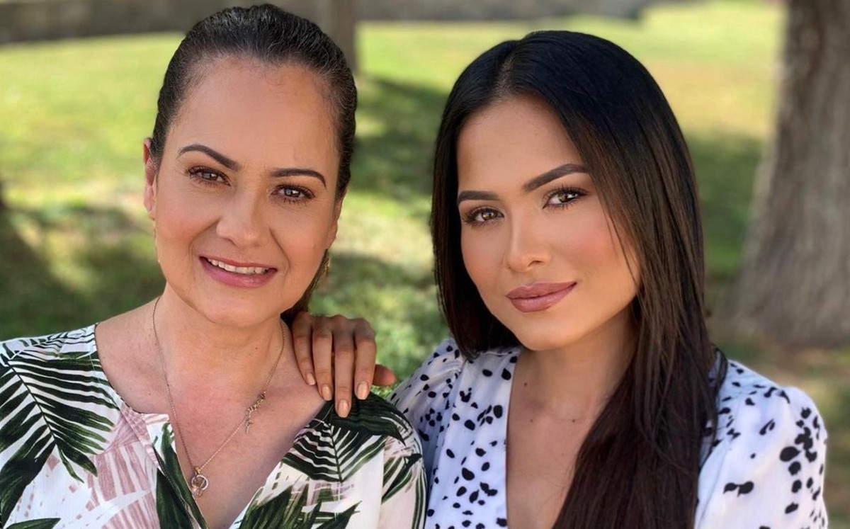 Andrea Meza se enteró que su mamá tenía un tumor (Instagram).